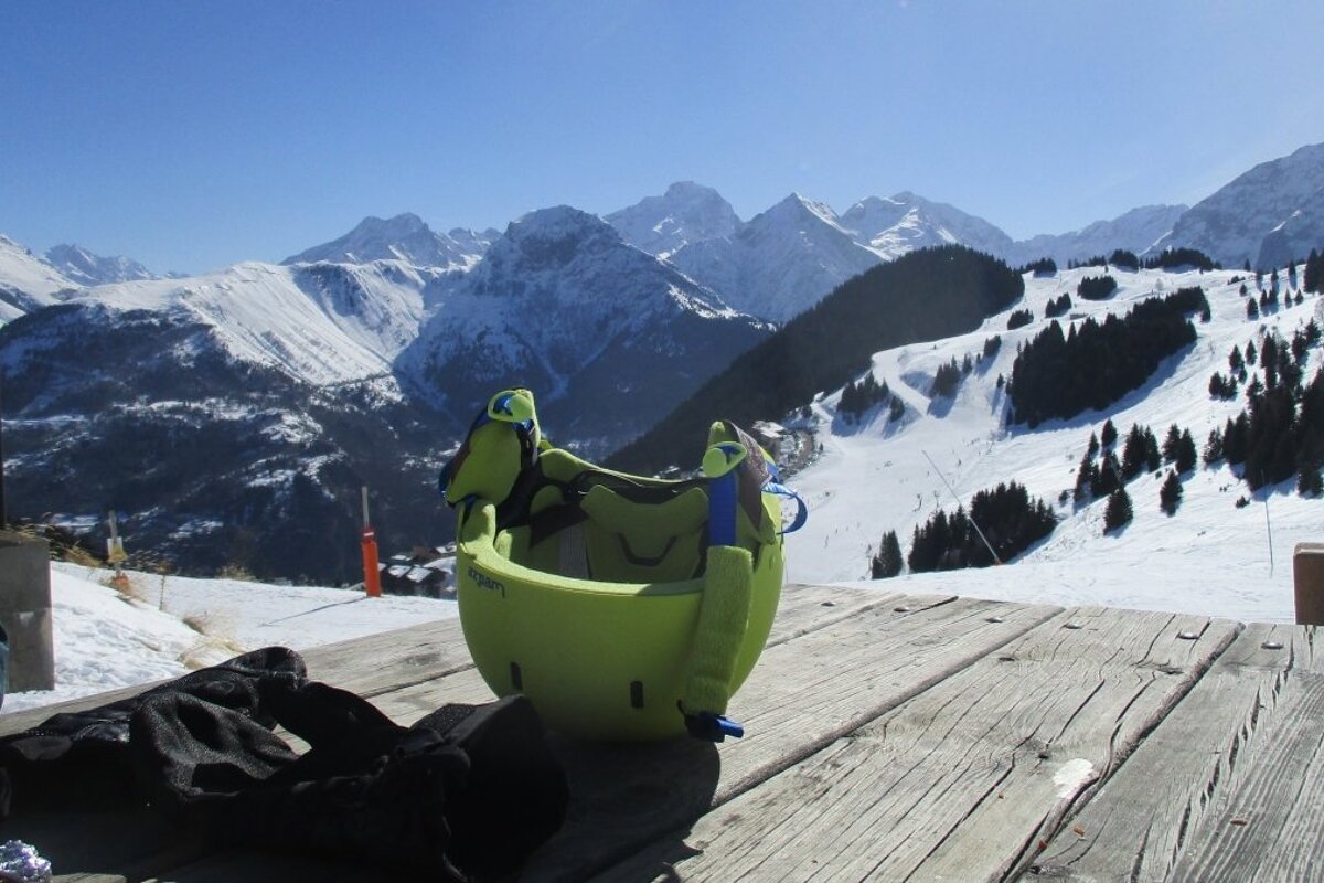 Beginner skiing in Alpe d'Huez 2018