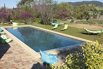 Le Galinier outdoor swimming pool