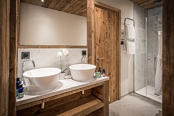 Inoko Chalet, Val d'Isere - Le Cret