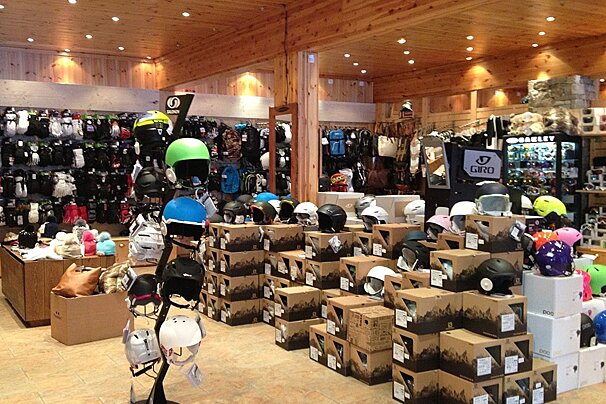 Precision Ski - Centre Ski Hire, Tignes - Val Claret shop interior