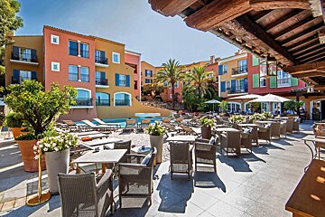 Byblos Hotel, Saint Tropez terrace