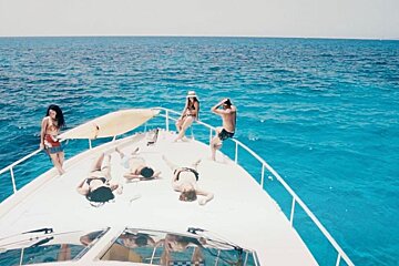 Ferretti 175 Fly 18m Motor Yacht, Puerto de Palma bow
