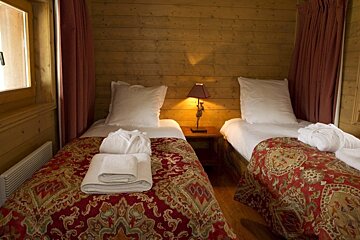 L'Aiglon 34 Apartment, Val d'Isere - Centre twin room 