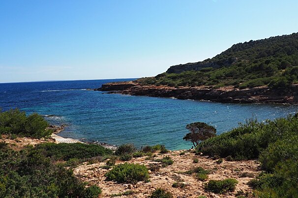 Platya S'Estanyol in east ibiza