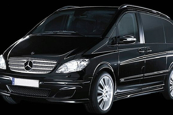 Acarre Limousine