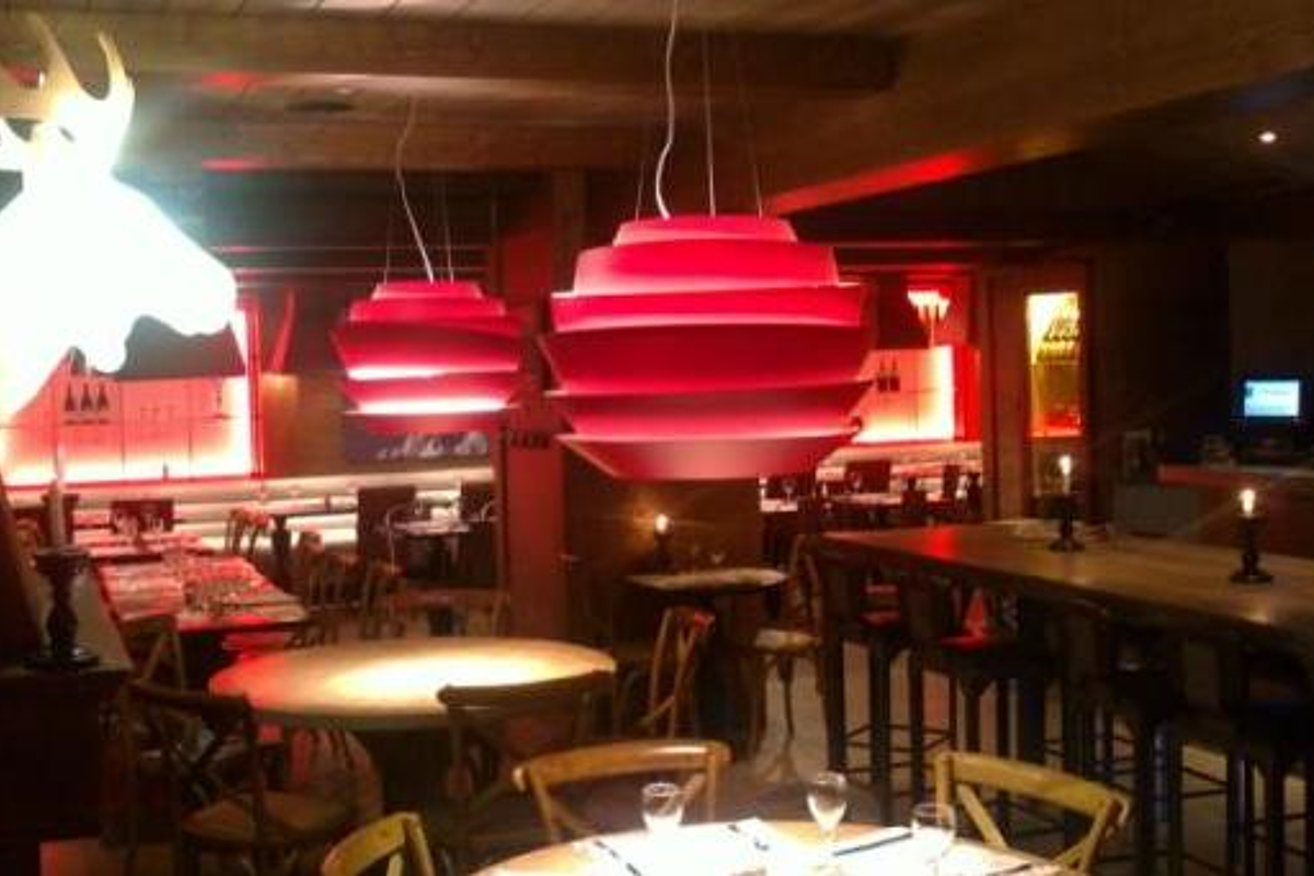 Le Refuge Restaurant, La Plagne Centre interior