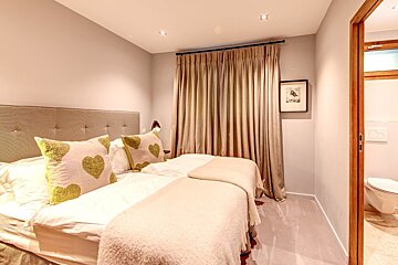 Centrale Apartment, Verbier - Centre twin bedroom