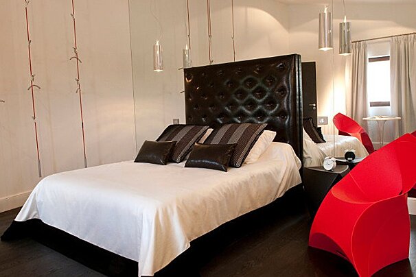 Chateau la Mothe du Barry, Moulon double bedroom