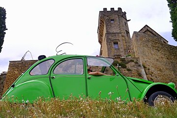 Chateau Lourmarin, Car Park