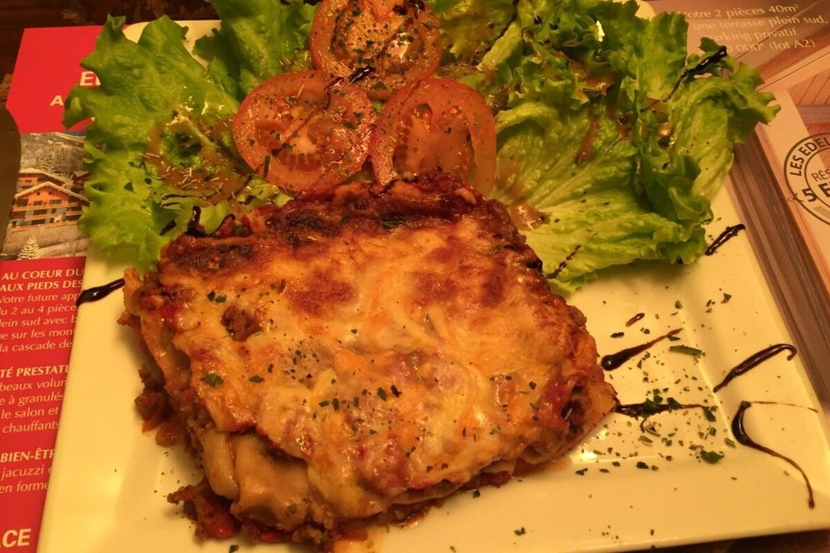 a plate of lasagne