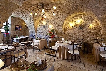 L'Arome, Bonnieux interior