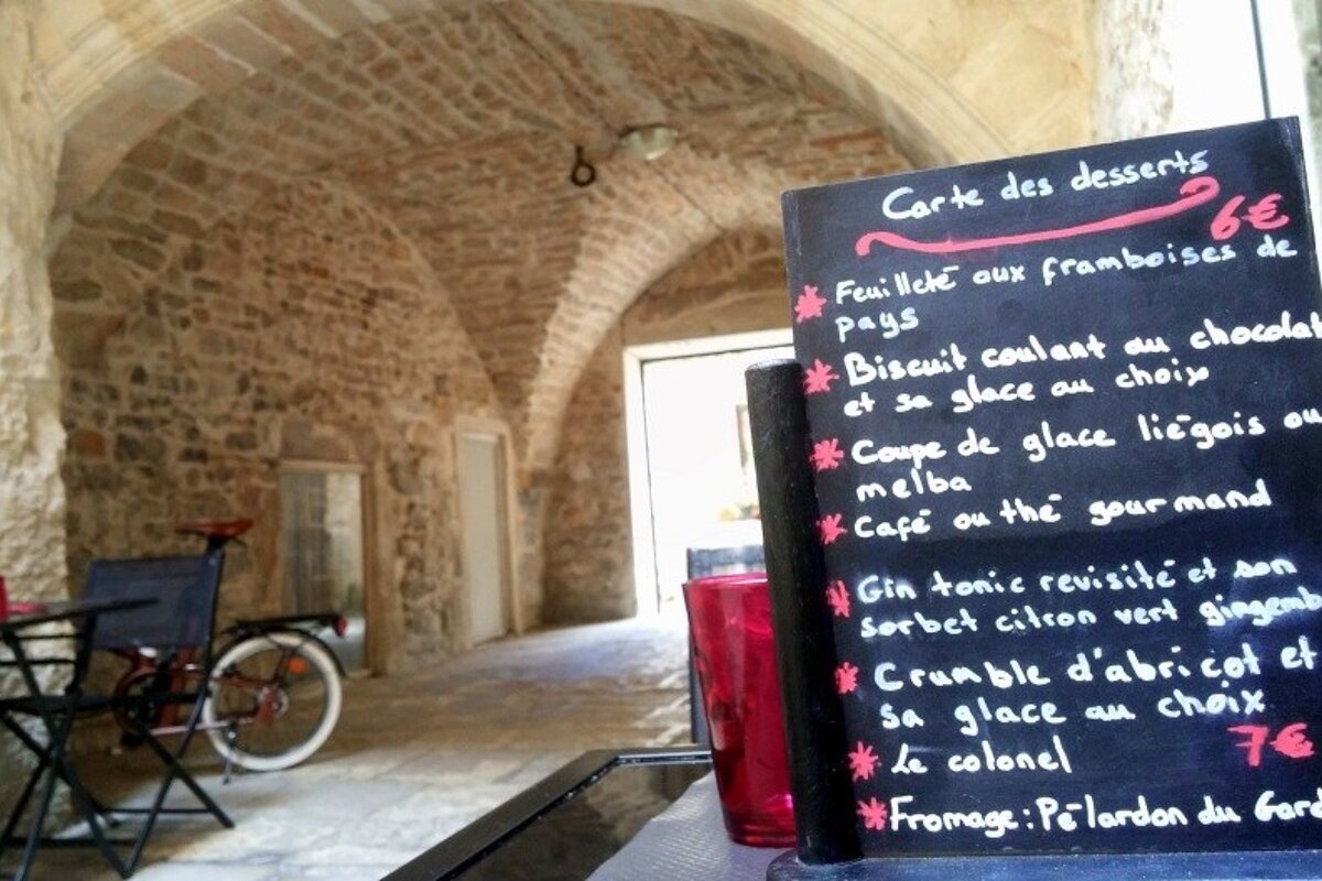 Le Belcour Restaurant Review, Nimes restaurant terrasse