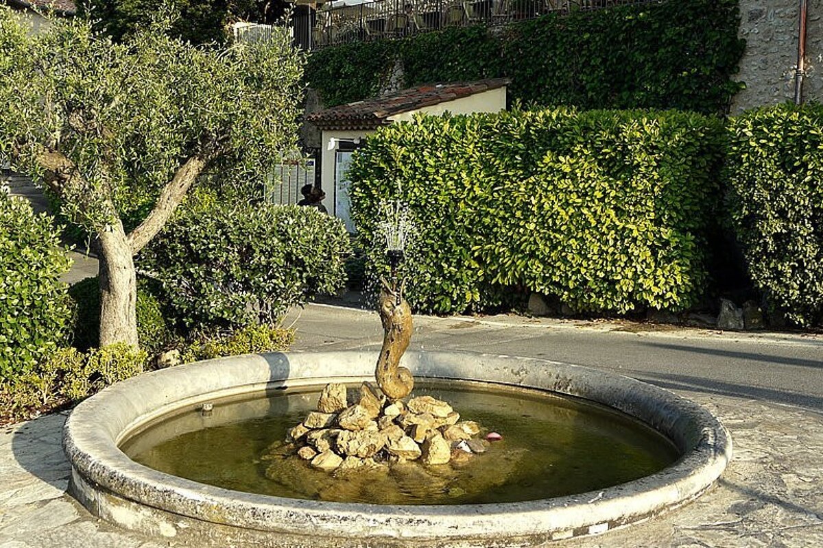 Water fountain, Mougins