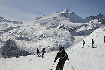on-piste skiing on the slopes in Val d'Isere