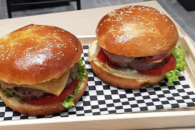Find the best burgers in Alpe d'Huez in 2019