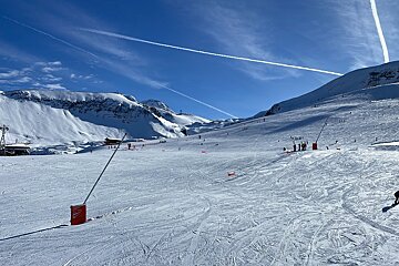fabulous snow on quiet pistes in Les Deux Alpes