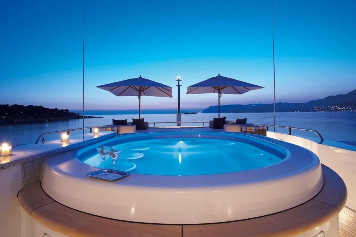 212 Yachts - One Week Yacht Charter Itineraries, Antibes