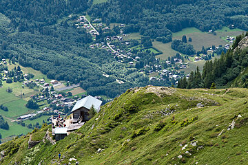 Bellachat Refuge (2152m), Chamonix exterior