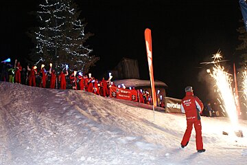 ESF instructors torchlit descent in Avoriaz