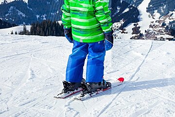 Evolution 2 Ski School Group Ski Lessons, Les Arcs 2000