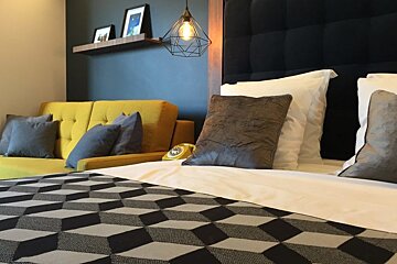 Farenheit 7 Hotel, Val Thorens double bedroom