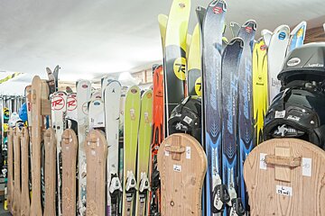 Skimium - Action Sports Ski Hire, Morzine shop interior