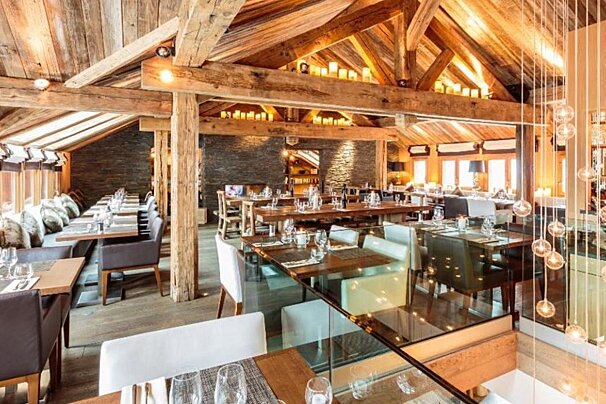 Le Savoy Restaurant, Meribel - Les Allues interior