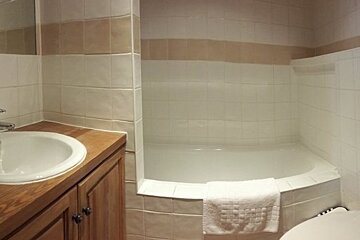 Le Vallon Chalet, Tignes - Les Brevieres bathroom