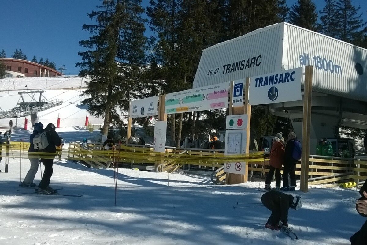 a ski lift bottom station in les arcs
