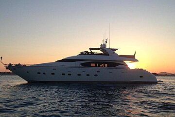 Messi's pre-wedding holiday in Ibiza