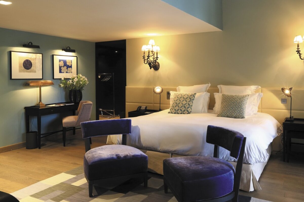 a picture of a hotel suite at Domaine de Manville, Les Baux