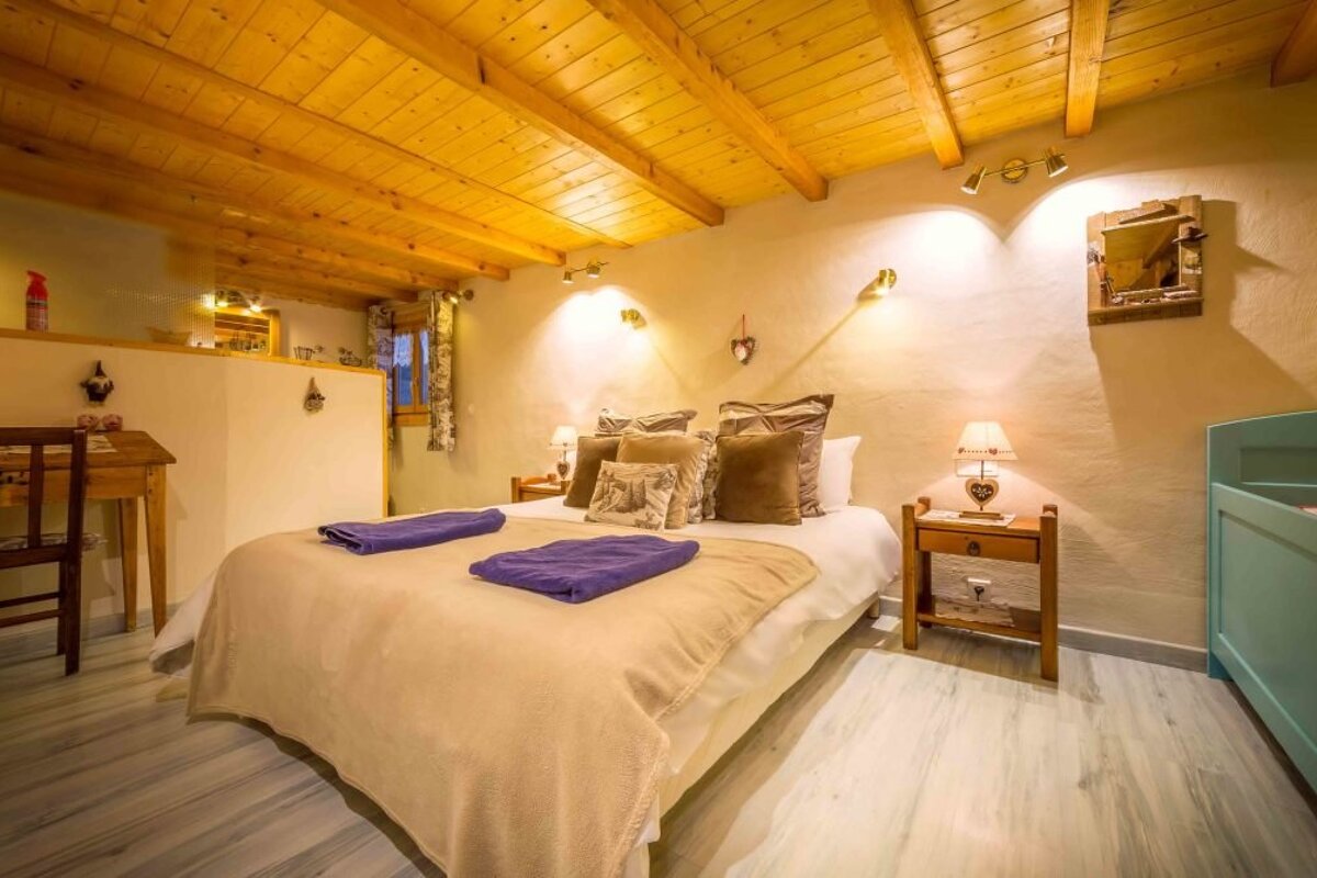 L'Ancetre Chalet, near Avoriaz double room