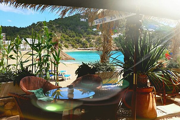 On The Beach Ibiza, Cala San Vincente terrace