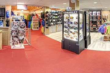 Skimium - Alpes Attitude Ski Hire, Morzine shop interior