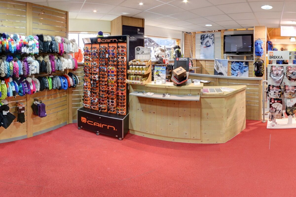 Skimium - Alpes Attitude Ski Hire, Morzine shop interior