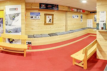 Skimium - Alpes Attitude Ski Hire, Morzine shop interior