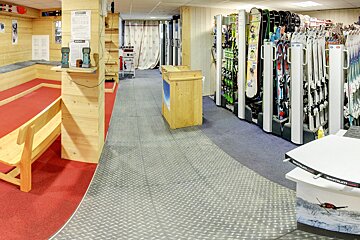 Skimium - Alpes Attitude Ski Hire, Morzine shop interior