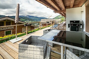 L'Abri Apartment, Morzine balcony