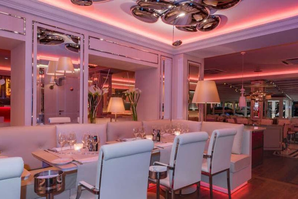 Le Girelier Restaurant, Saint Tropez interior