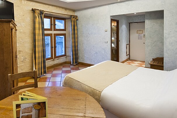 Les Feuilles d'Acanthe, Saint Macaire double bedroom