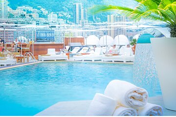 Nikki Beach Monaco, Monte-Carlo pool