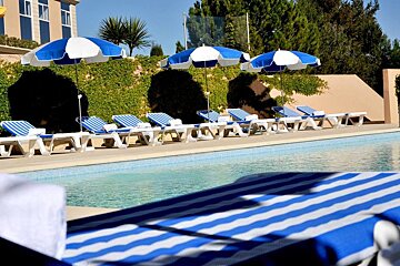 Birdy Hotel, Aix-en-Provence pool