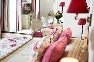 Byblos Hotel, Saint Tropez double bedroom