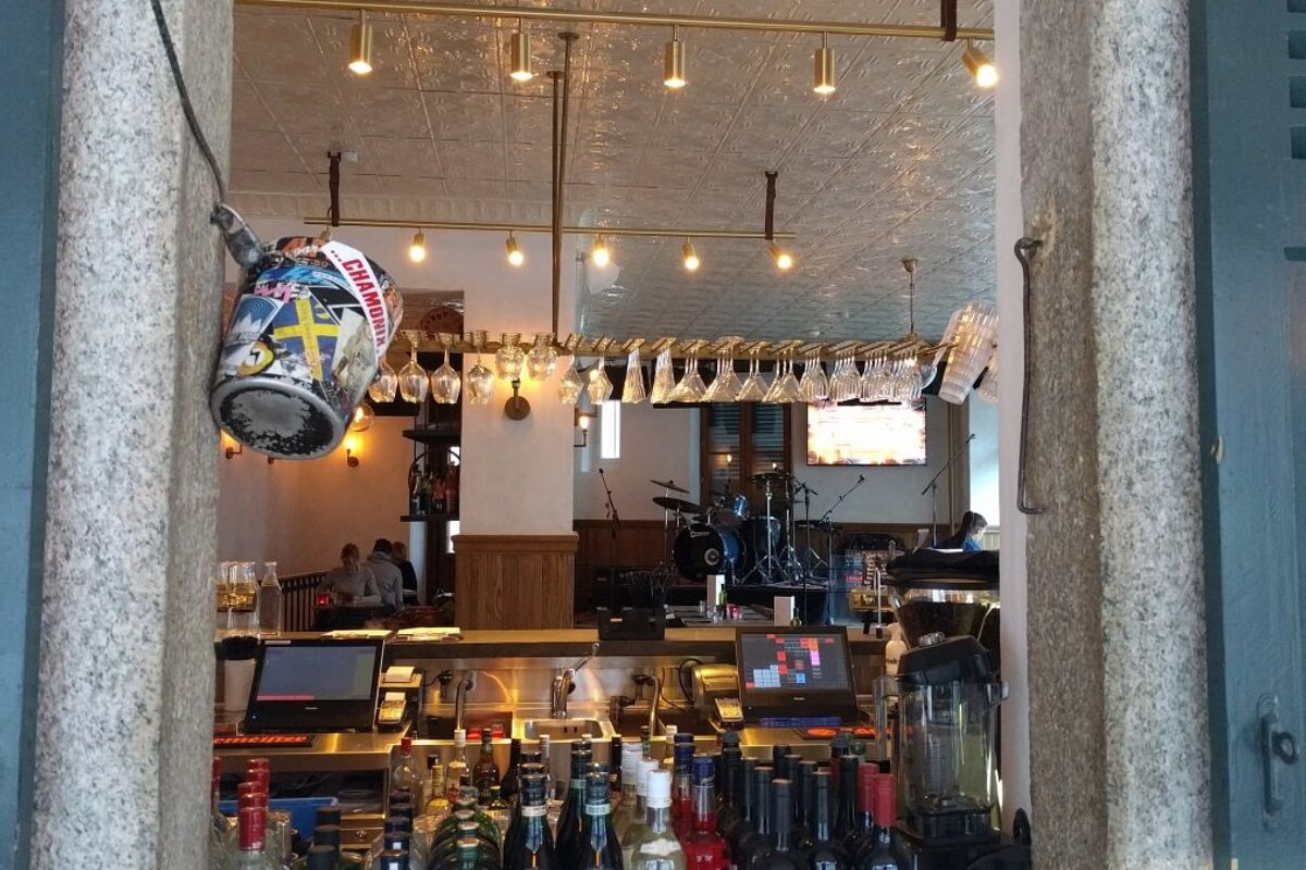 Chambre Neuf Apres Ski Bar, Chamonix bar