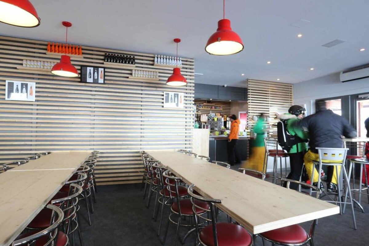 Le Plan des Mains Restaurant, Meribel Mottaret interior