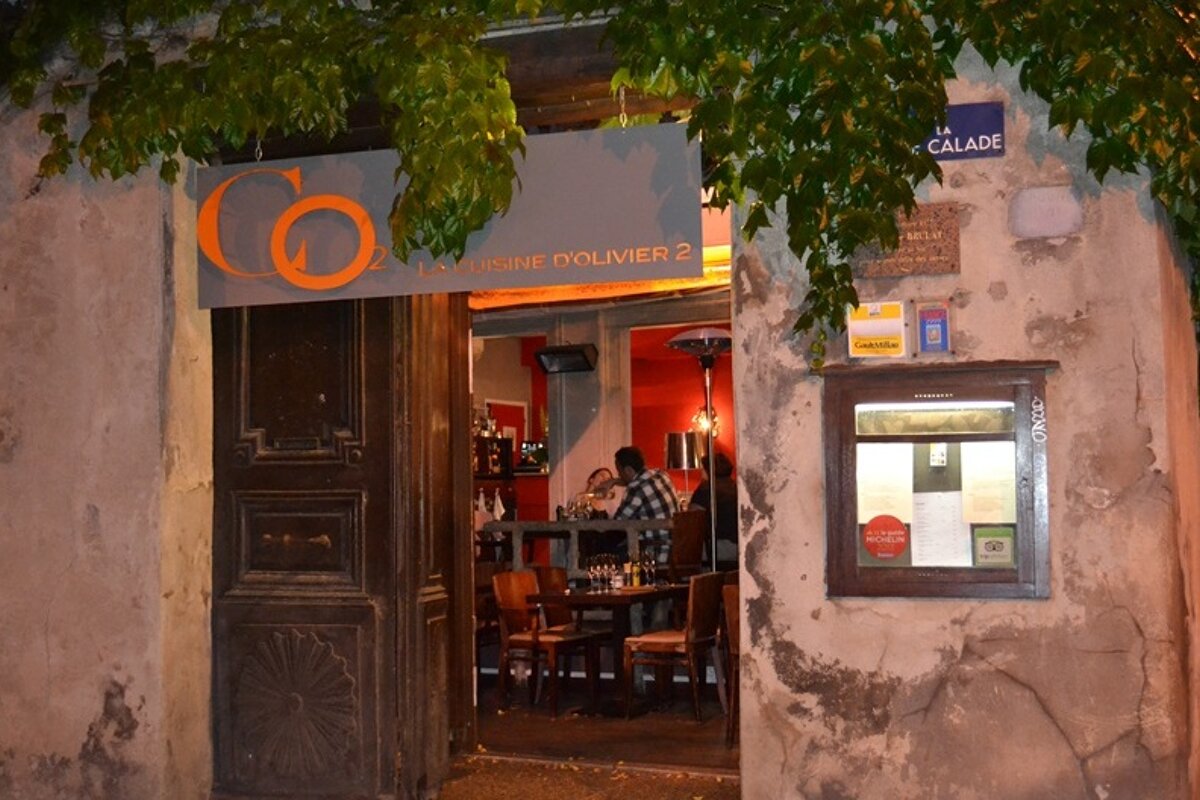 image of the outside terrace, with canopy, and front of of La Cuisine d'Olivier 2