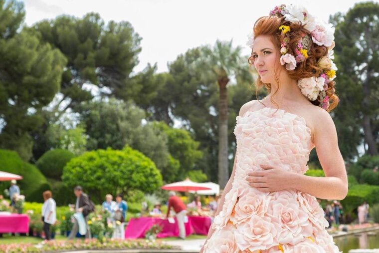 rose fashion at the fete des roses Villa Ephrussi