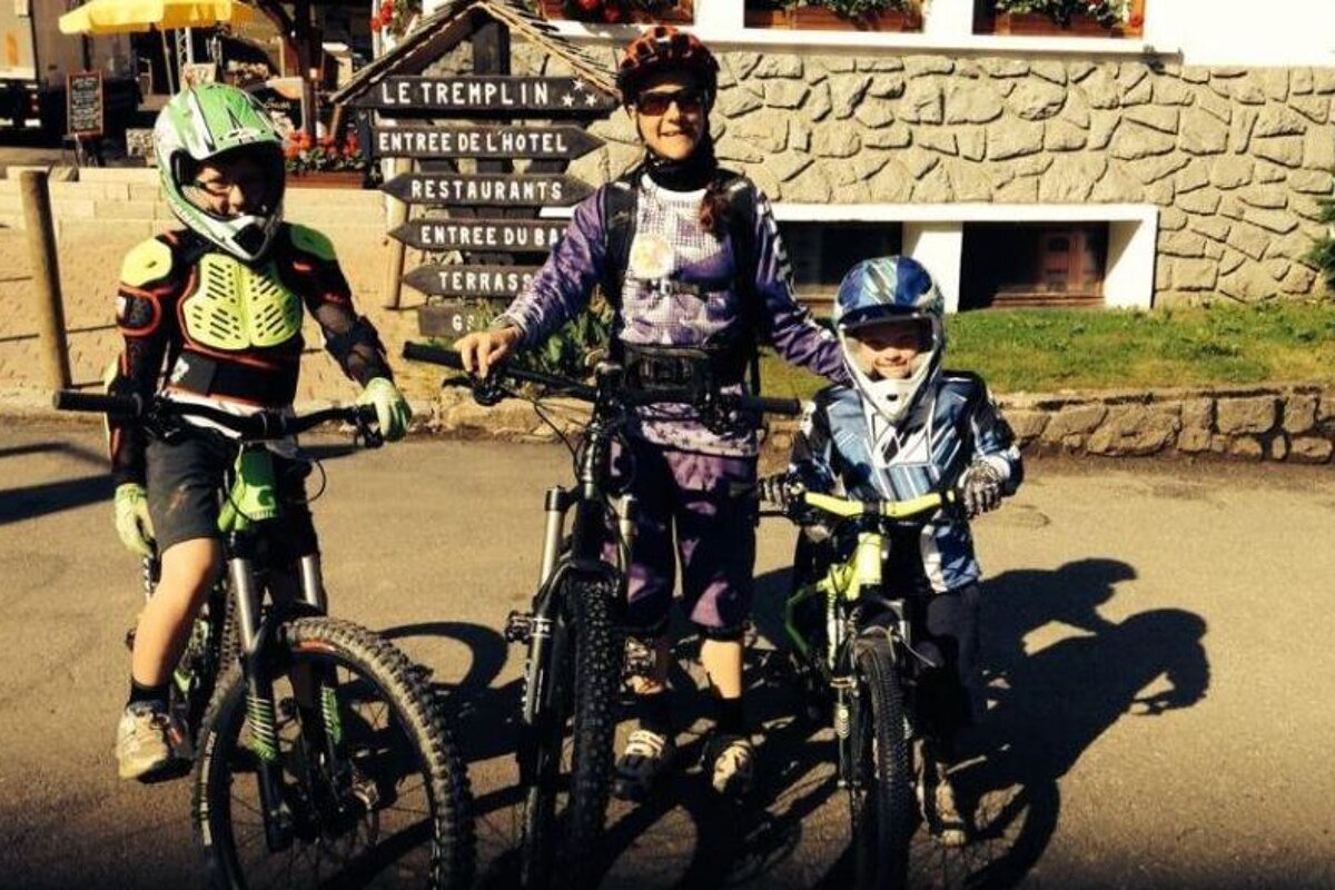 Celine Gros Riding Academy, mountain bike
