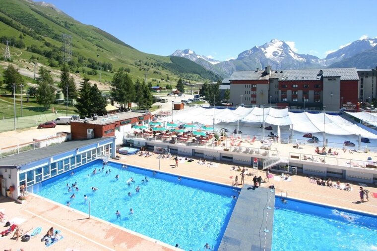 Cooling down in 2 Alpes summer 2019