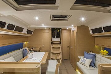Dufour 460 GL 14.15m Sailing Yacht, Palma de Mallorca saloon